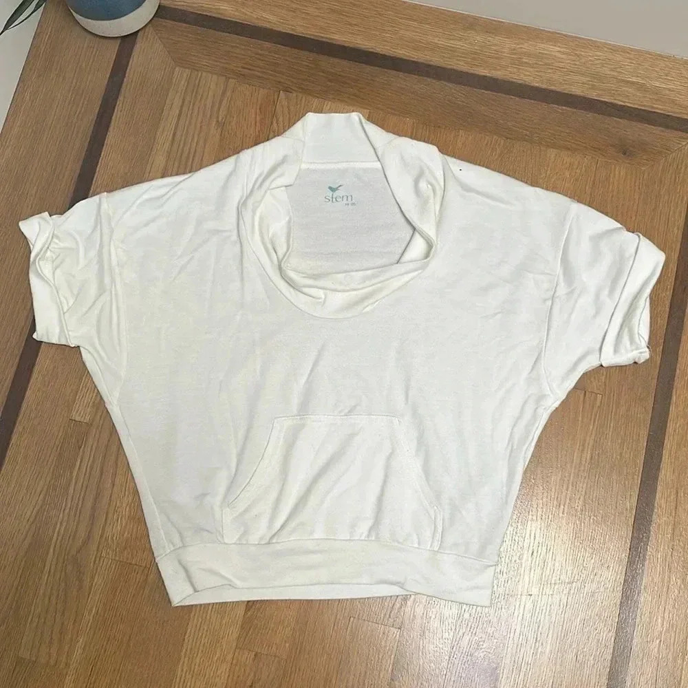 Cropped cowl neck shirt
